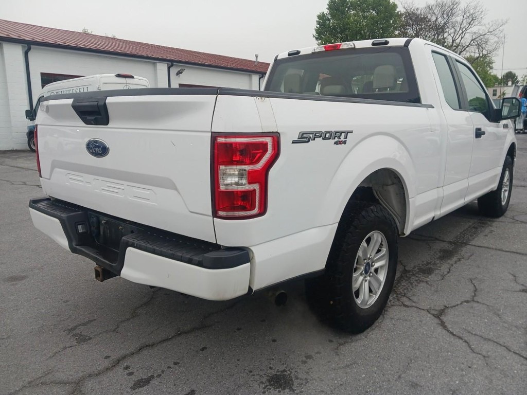 Ford F-150 Vehicle Full-screen Gallery Image 04