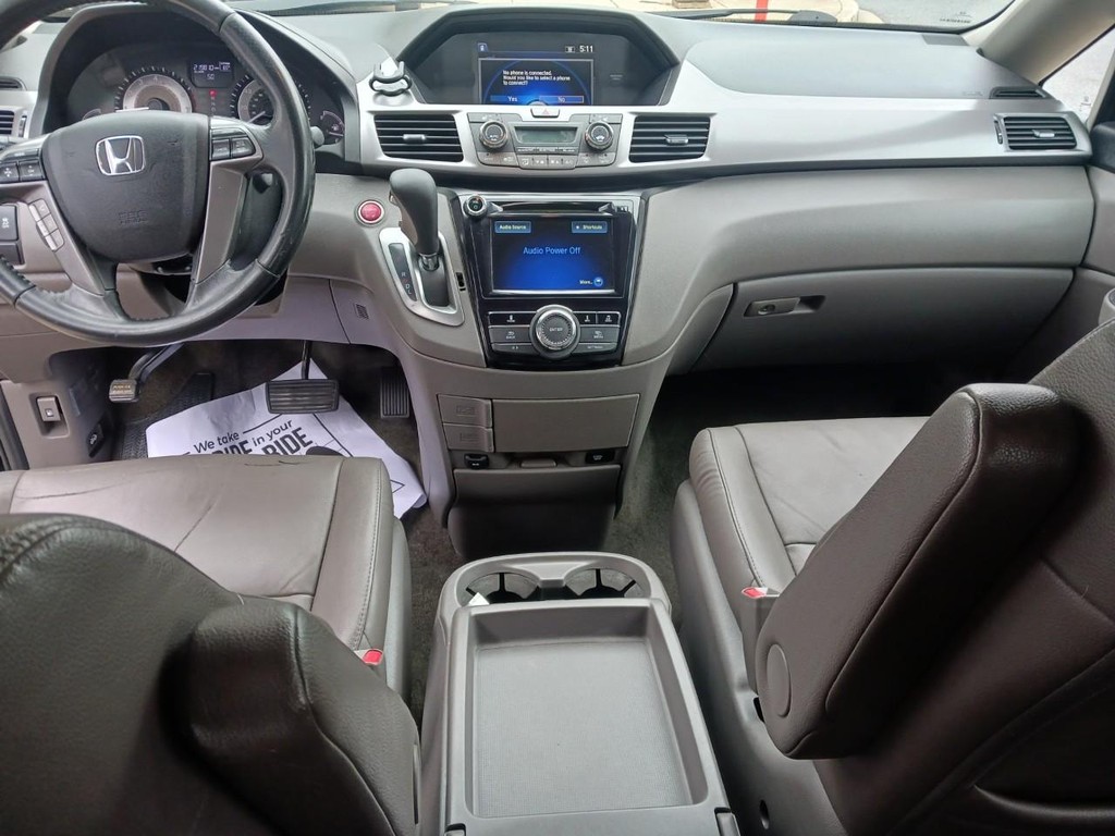 Honda Odyssey Vehicle Full-screen Gallery Image 05