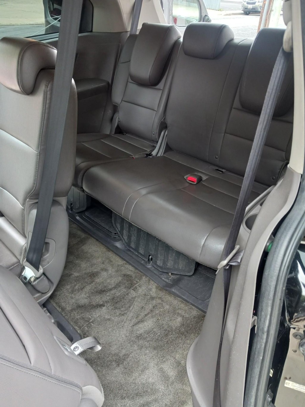 Honda Odyssey Vehicle Full-screen Gallery Image 09