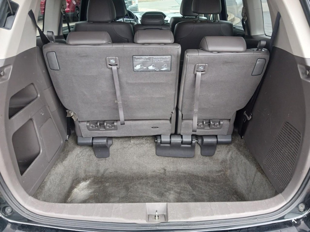 Honda Odyssey Vehicle Full-screen Gallery Image 11