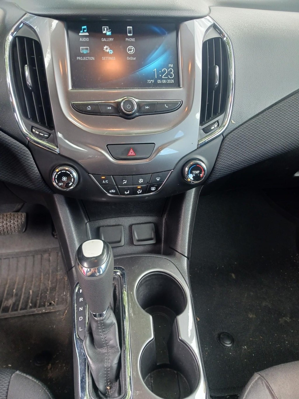 Chevrolet Cruze Vehicle Full-screen Gallery Image 08
