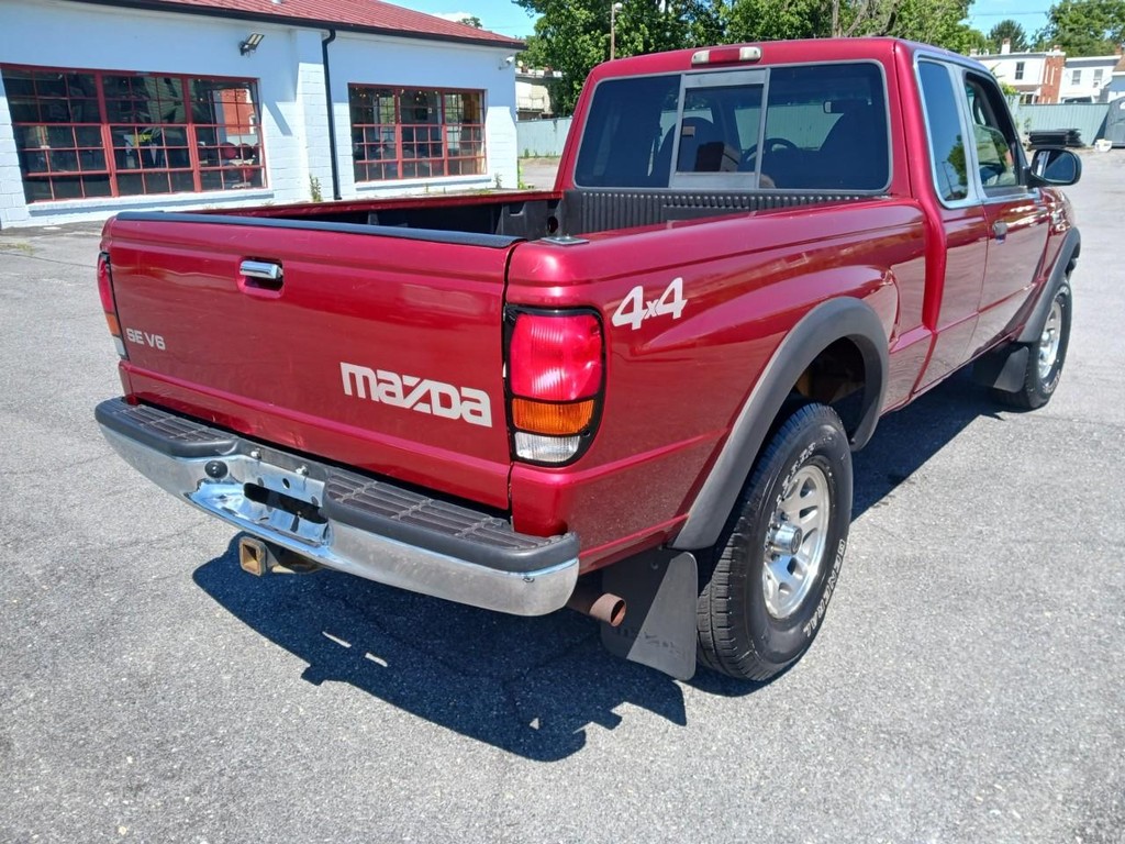 Mazda B-Series 4WD Truck Vehicle Full-screen Gallery Image 04