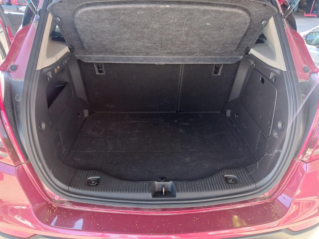 Buick Encore Vehicle Full-screen Gallery Image 08