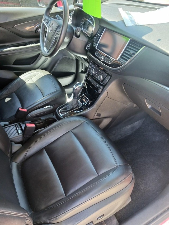 Buick Encore Vehicle Full-screen Gallery Image 06