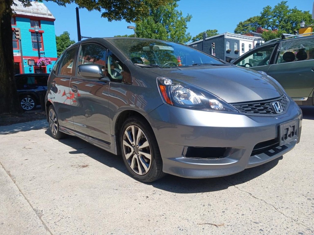 Honda Fit Vehicle Full-screen Gallery Image 02