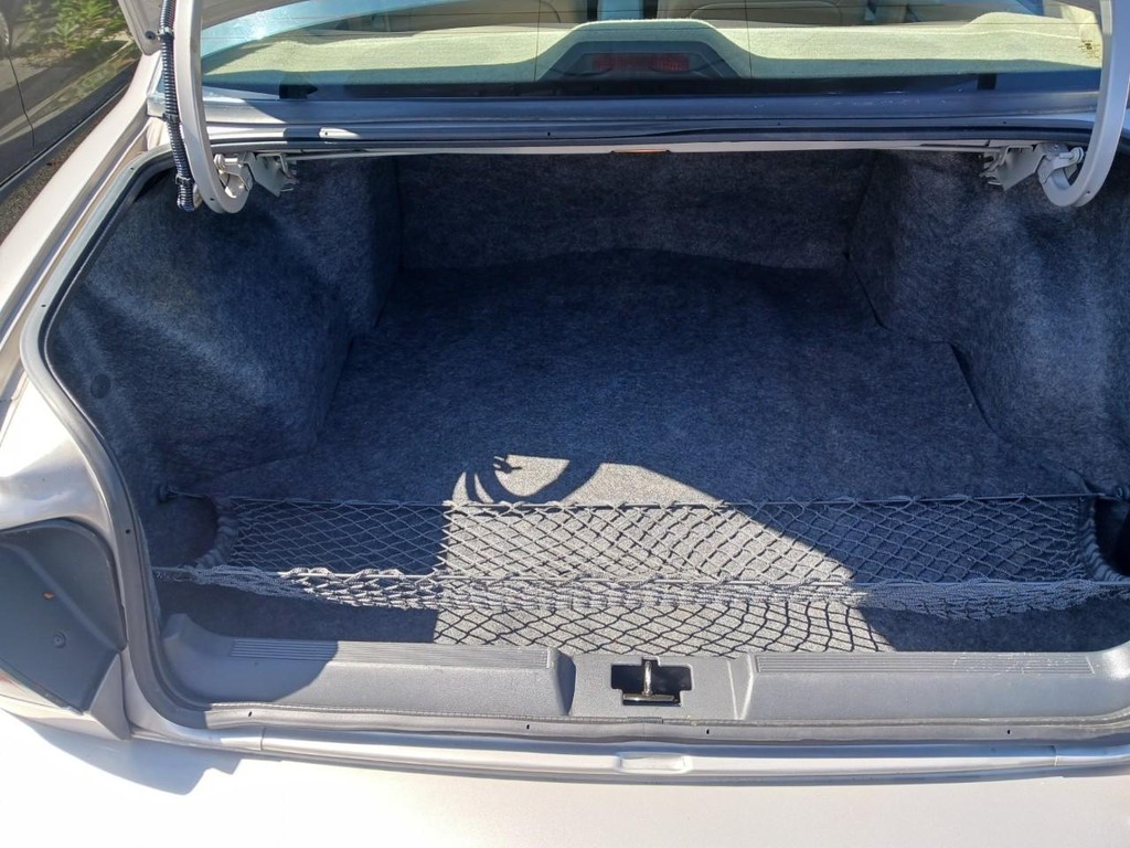 Buick LeSabre Vehicle Full-screen Gallery Image 10