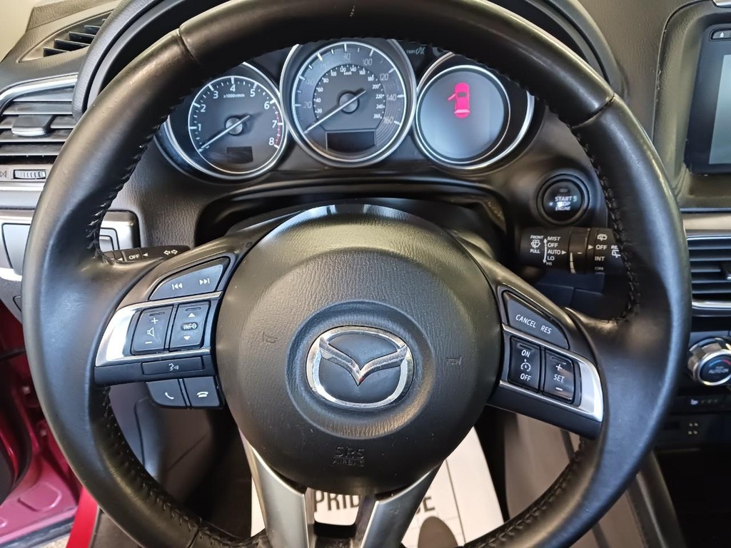 Mazda CX-5 Vehicle Full-screen Gallery Image 06