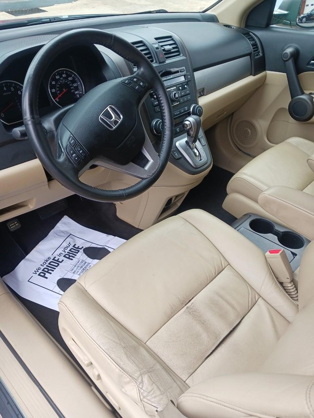 Honda CR-V Vehicle Full-screen Gallery Image 06