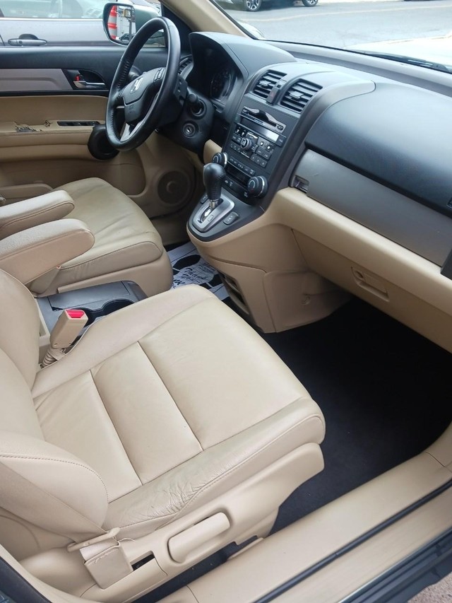 Honda CR-V Vehicle Full-screen Gallery Image 07