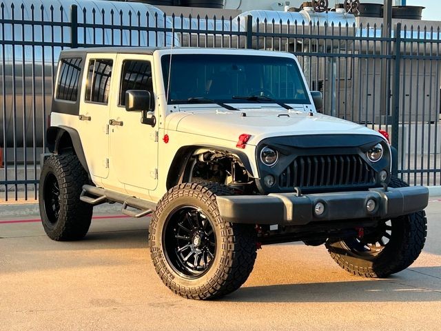 more details - jeep wrangler unlimited