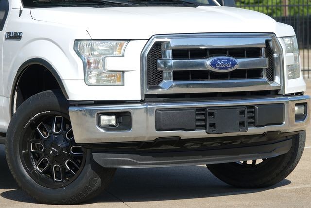 Ford F-150 Vehicle Full-screen Gallery Image 02
