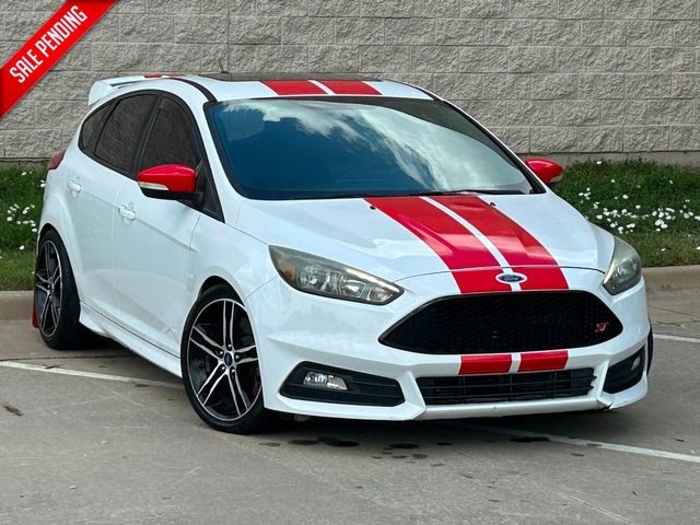 more details - ford focus hatchback