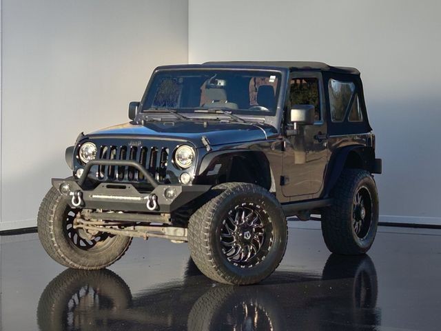 Jeep Wrangler Vehicle Full-screen Gallery Image 03