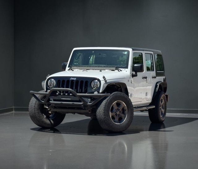 Jeep Wrangler Unlimited Vehicle Full-screen Gallery Image 03