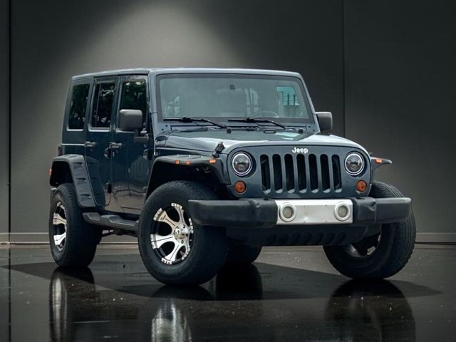 more details - jeep wrangler unlimited