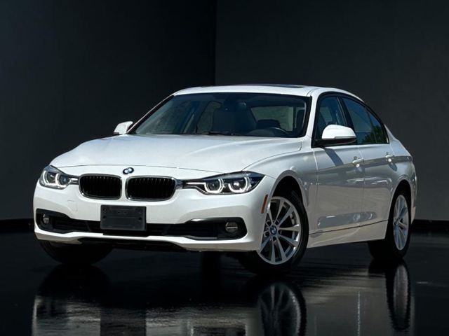 BMW 3 Series Vehicle Full-screen Gallery Image 03