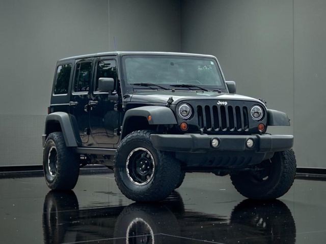 more details - jeep wrangler unlimited