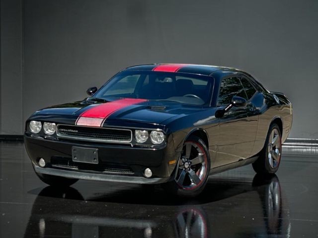 Dodge Challenger Vehicle Full-screen Gallery Image 02