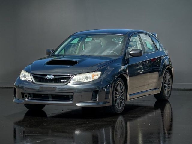Subaru Impreza Wagon WRX Vehicle Full-screen Gallery Image 03