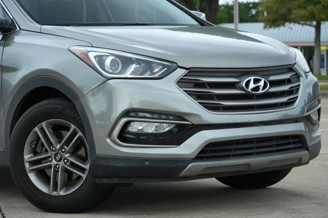 Hyundai SANTA FE Sport Vehicle Full-screen Gallery Image 02