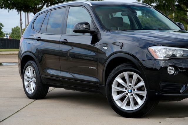 BMW X3 Vehicle Full-screen Gallery Image 03