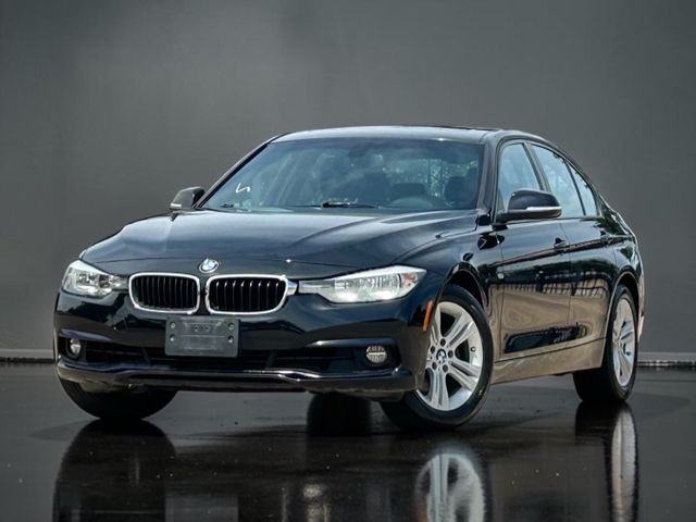 BMW 3 Series Vehicle Full-screen Gallery Image 03