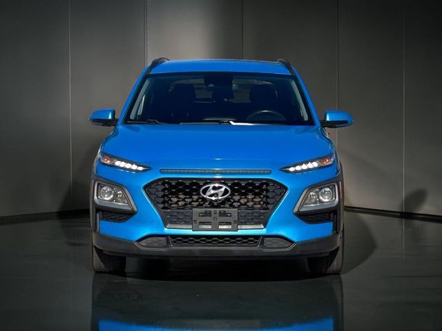 Hyundai Kona Vehicle Full-screen Gallery Image 02