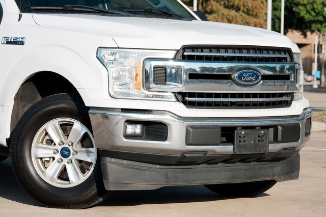 Ford F-150 Vehicle Full-screen Gallery Image 02