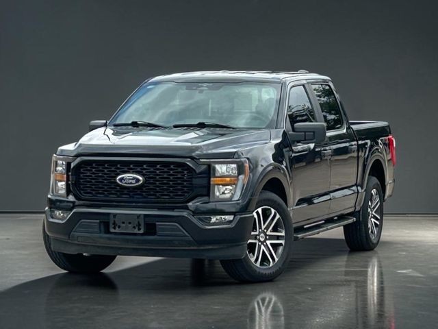 Ford F-150 Vehicle Full-screen Gallery Image 03