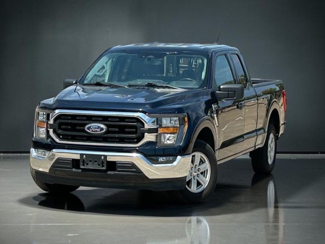Ford F-150 Vehicle Full-screen Gallery Image 03