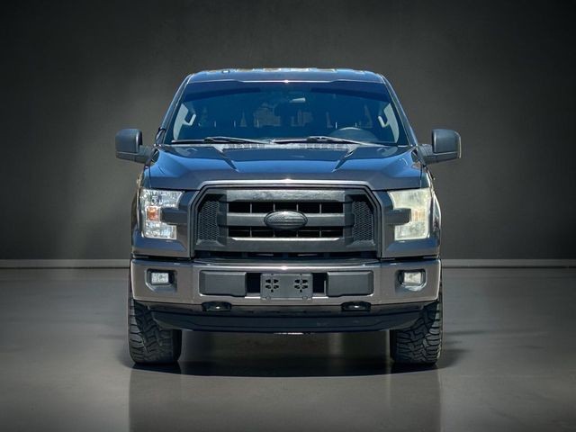 Ford F-150 Vehicle Full-screen Gallery Image 02