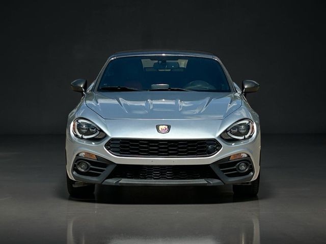 FIAT 124 Spider Vehicle Full-screen Gallery Image 03