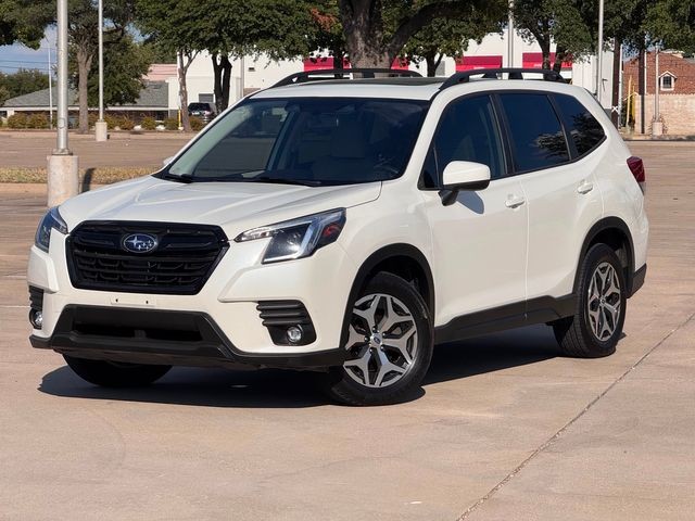 Subaru Forester Vehicle Full-screen Gallery Image 03