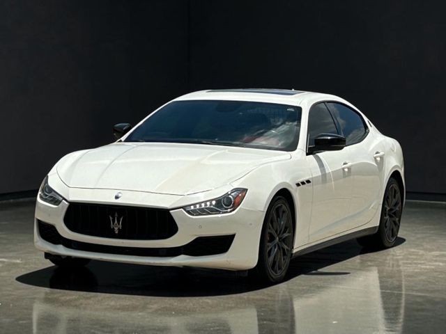 Maserati Ghibli Vehicle Full-screen Gallery Image 03