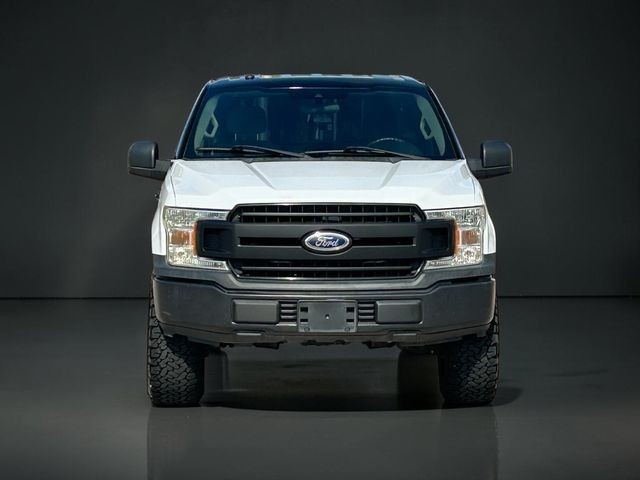 Ford F-150 Vehicle Full-screen Gallery Image 02