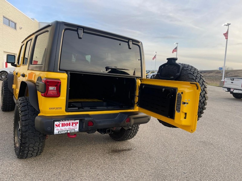 Jeep Wrangler Unlimited Vehicle Image 17