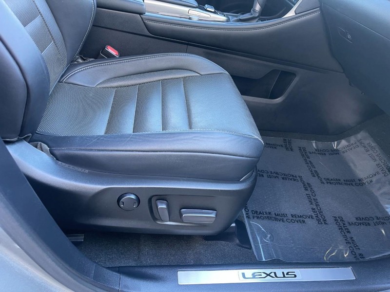 Lexus RX Vehicle Image 12