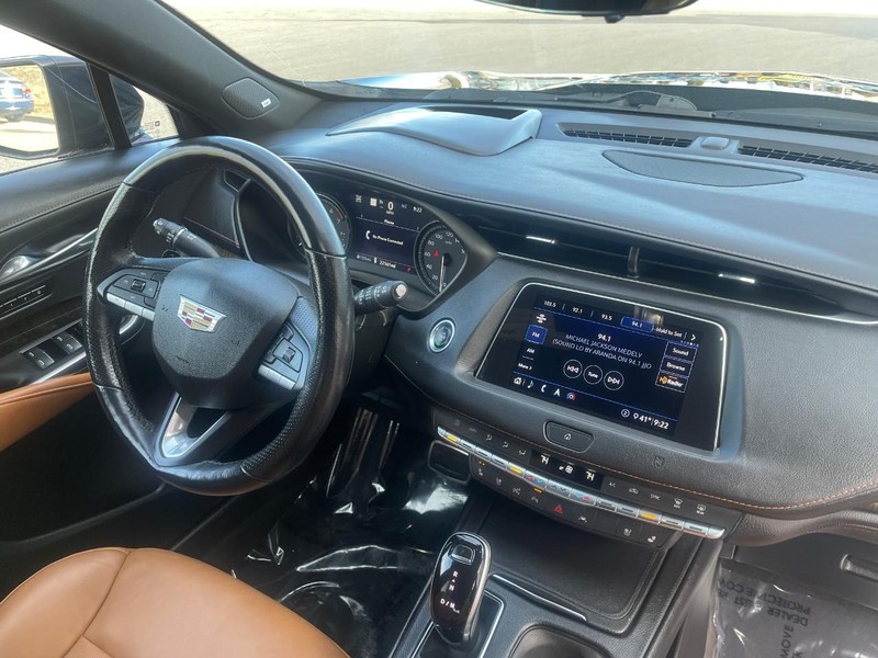 2020 Cadillac XT4 AWD Sport photo