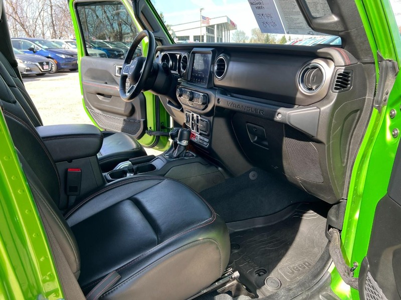 Jeep Wrangler Unlimited Vehicle Image 26