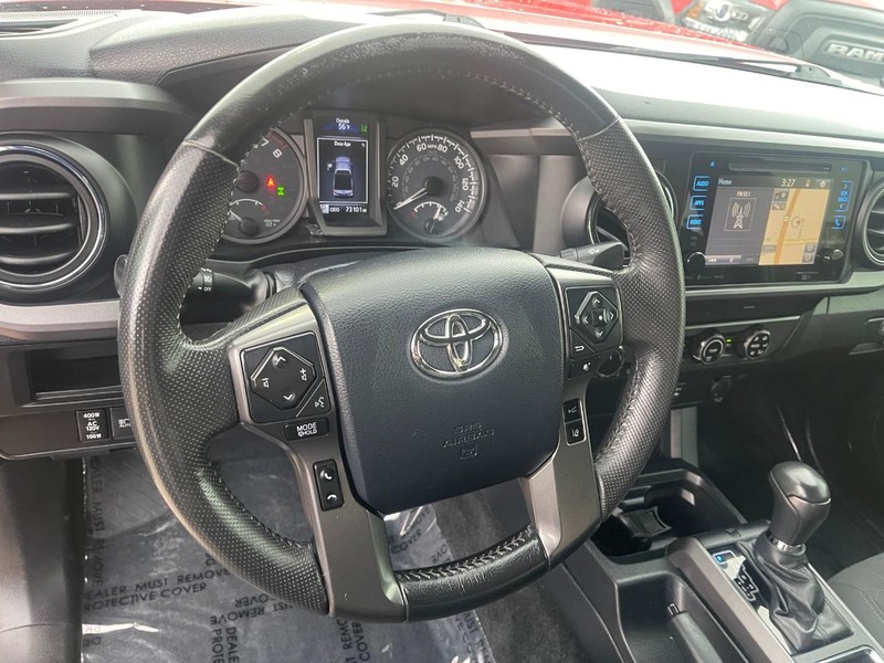 Toyota Tacoma 4WD Vehicle Image 18