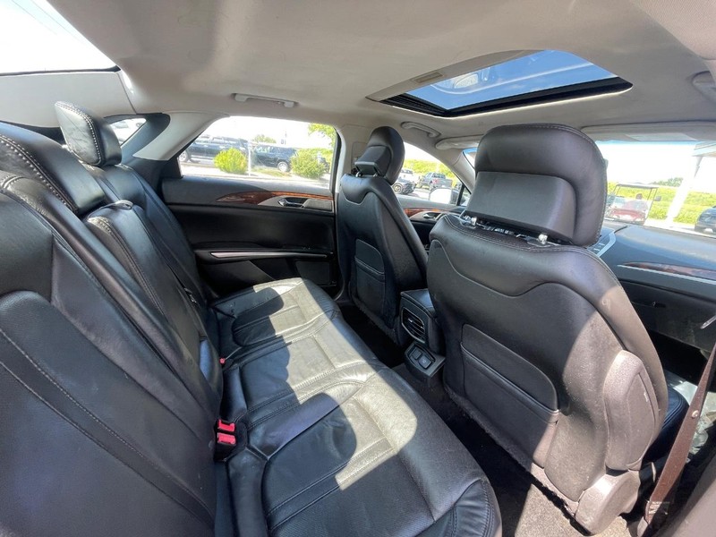 Lincoln MKZ Vehicle Image 07