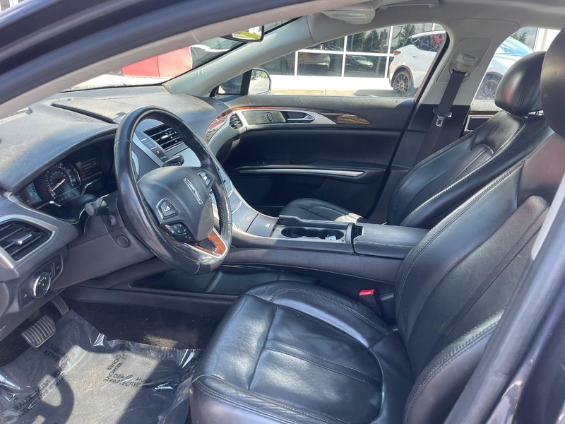 Lincoln MKZ Vehicle Image 10