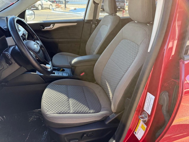 Ford Escape Vehicle Image 09
