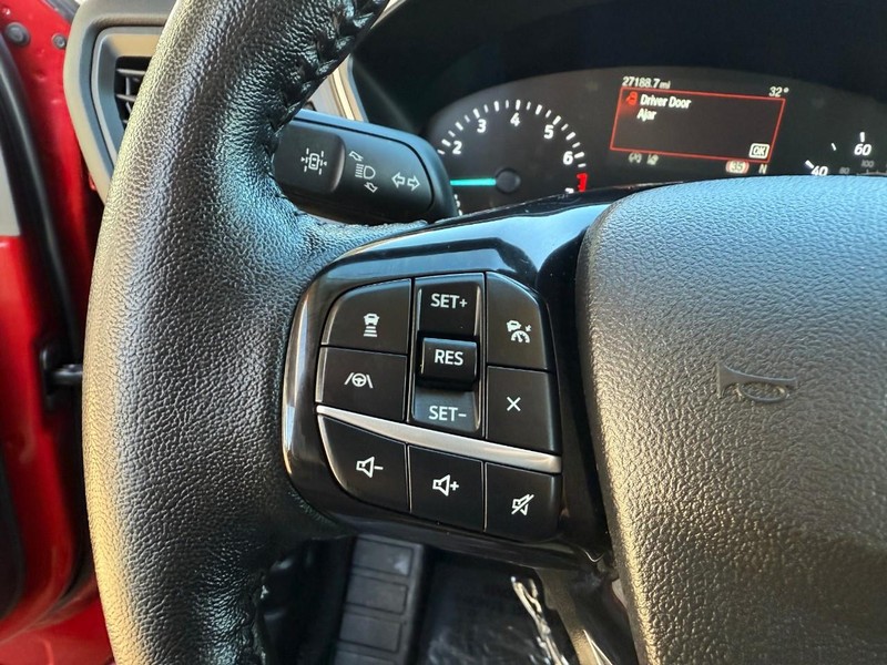 Ford Escape Vehicle Image 21