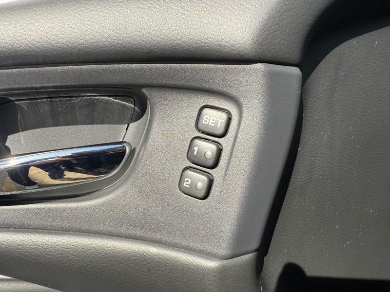 Nissan Murano Vehicle Image 20