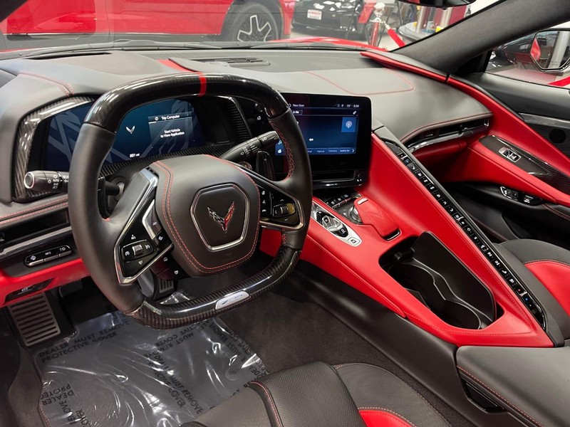 Chevrolet Corvette Vehicle Image 18