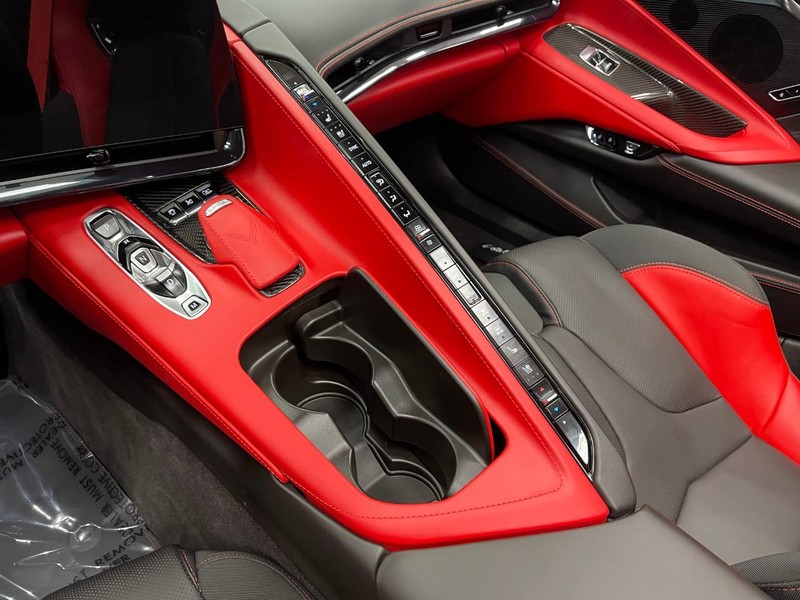 Chevrolet Corvette Vehicle Image 26