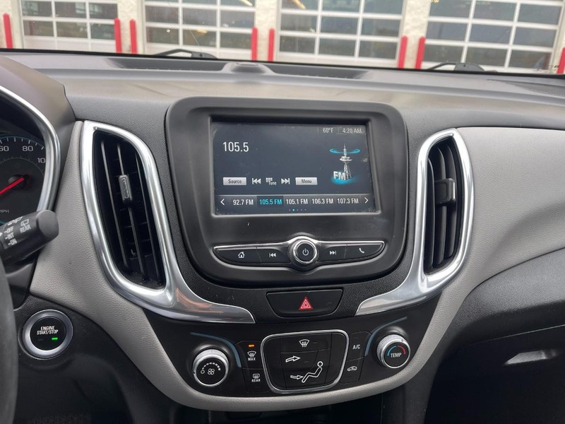Chevrolet Equinox Vehicle Image 26