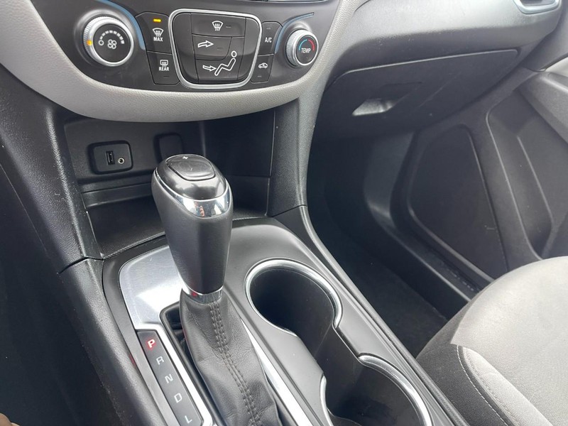 Chevrolet Equinox Vehicle Image 28