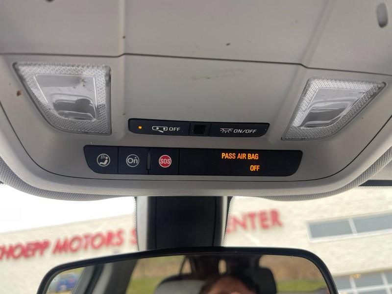 Chevrolet Equinox Vehicle Image 30